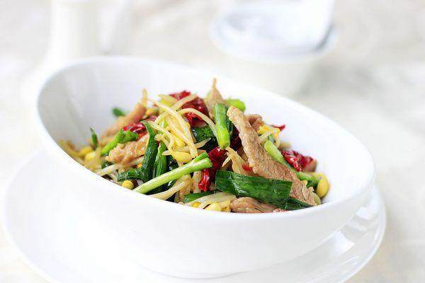 黃豆芽韭菜炒肉的做法-家常味炒菜譜-易網健康養生網 黃豆芽韭菜炒肉的做法-家常味炒菜譜