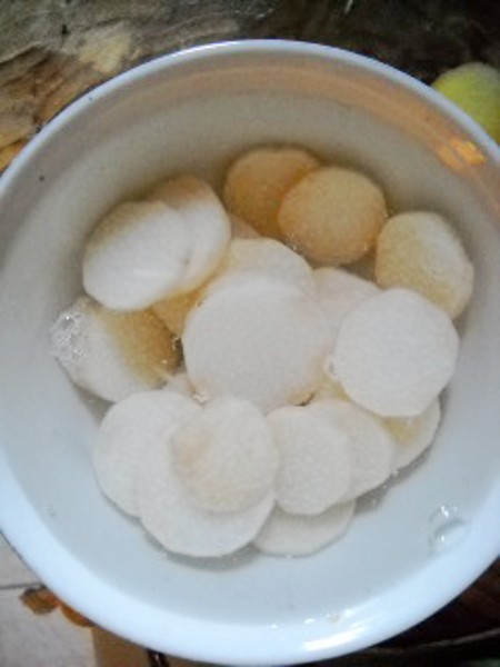 山藥鯽魚(yú)粉絲的做法-咸鮮味燉菜譜