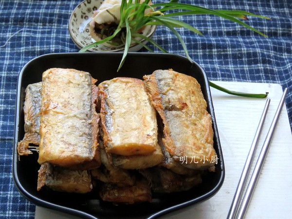 油炸刀魚的做法-家常味炸菜譜-易網健康養生網 油炸刀魚的做法-家常味炸菜譜
