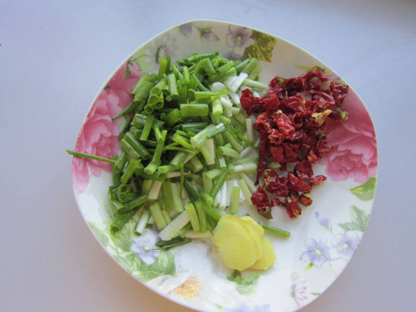 臘魚燒茄子的做法-咸鮮味燒菜譜-易網健康養生網 臘魚燒茄子的做法-咸鮮味燒菜譜