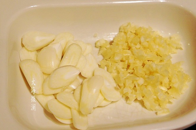 芹菜炒杏鮑菇的做法-家常味炒菜譜-易網健康養生網 芹菜炒杏鮑菇的做法-家常味炒菜譜