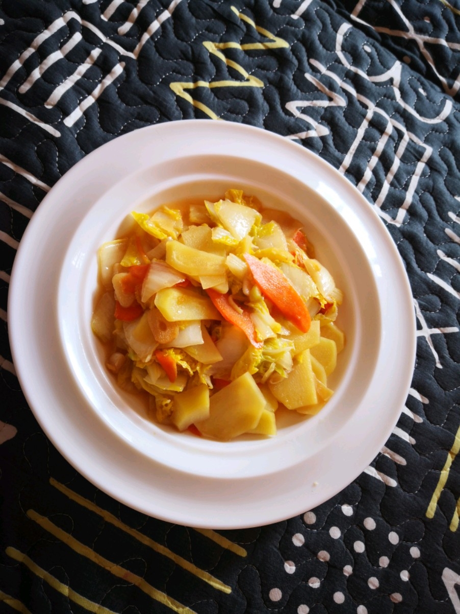 娃娃菜炒土豆片的做法-家常味炒菜譜