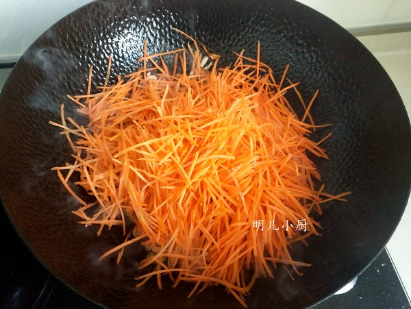 肉絲炒胡蘿卜的做法-家常味炒菜譜