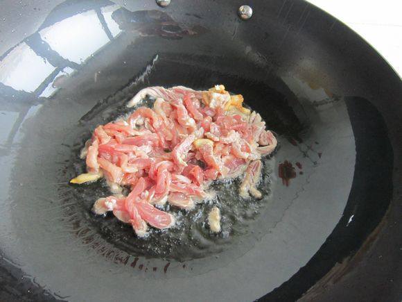 馕包皮芽子炒肉的做法-家常味炒菜譜