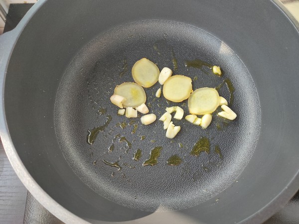 醬香土豆燉雞的做法-家常味燉菜譜-易網健康養生網 醬香土豆燉雞的做法-家常味燉菜譜