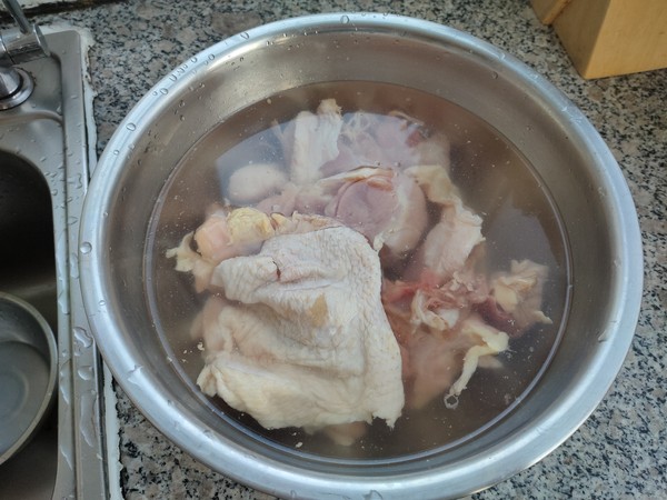 醬香土豆燉雞的做法-家常味燉菜譜-易網<a href=http://m.aoa7937.com/ target=_blank class=infotextkey>健康養生</a>網 醬香土豆燉雞的做法-家常味燉菜譜