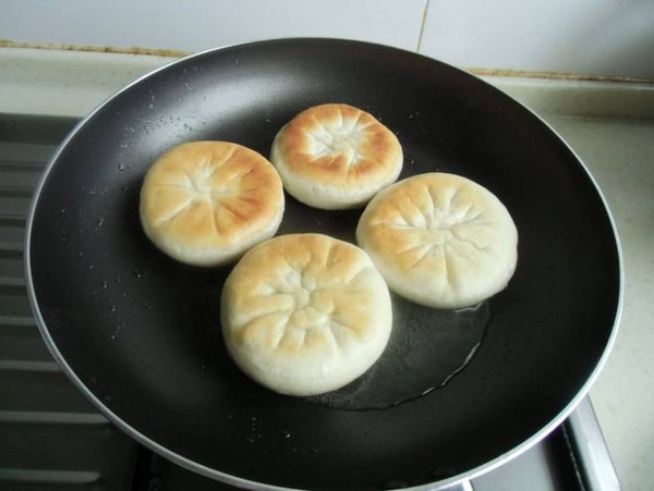 臘肉蘿卜餡餅的做法-家常味煎菜譜-易網(wǎng)健康養(yǎng)生網(wǎng) 臘肉蘿卜餡餅的做法-家常味煎菜譜
