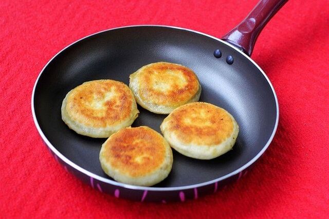 臘肉蘿卜餡餅的做法-家常味煎菜譜-易網(wǎng)健康養(yǎng)生網(wǎng) 臘肉蘿卜餡餅的做法-家常味煎菜譜
