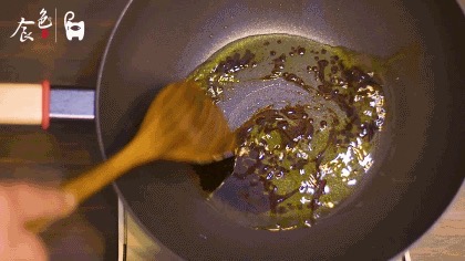 黃豆燒豬尾!超級好吃的家常菜,學(xué)會了這道菜,誰還去吃紅燒肉和大豬蹄子啊?的做法-咸鮮味燒菜譜-易網(wǎng)健康養(yǎng)生網(wǎng) 黃豆燒豬尾!超級好吃的家常菜,學(xué)會了這道菜,誰還去吃紅燒肉和大豬蹄子啊?的做法-咸鮮味燒菜譜