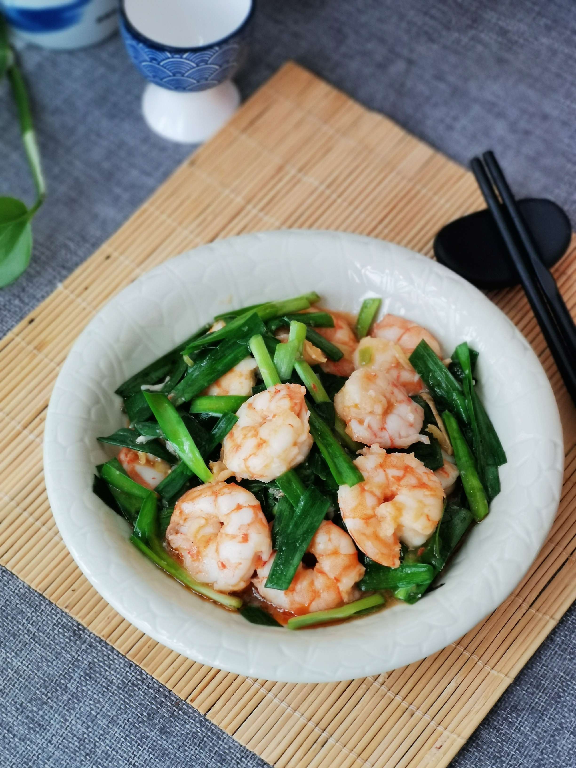韭菜炒蝦仁的做法-咸鮮味炒菜譜-易網(wǎng)健康養(yǎng)生網(wǎng) 韭菜炒蝦仁的做法-咸鮮味炒菜譜