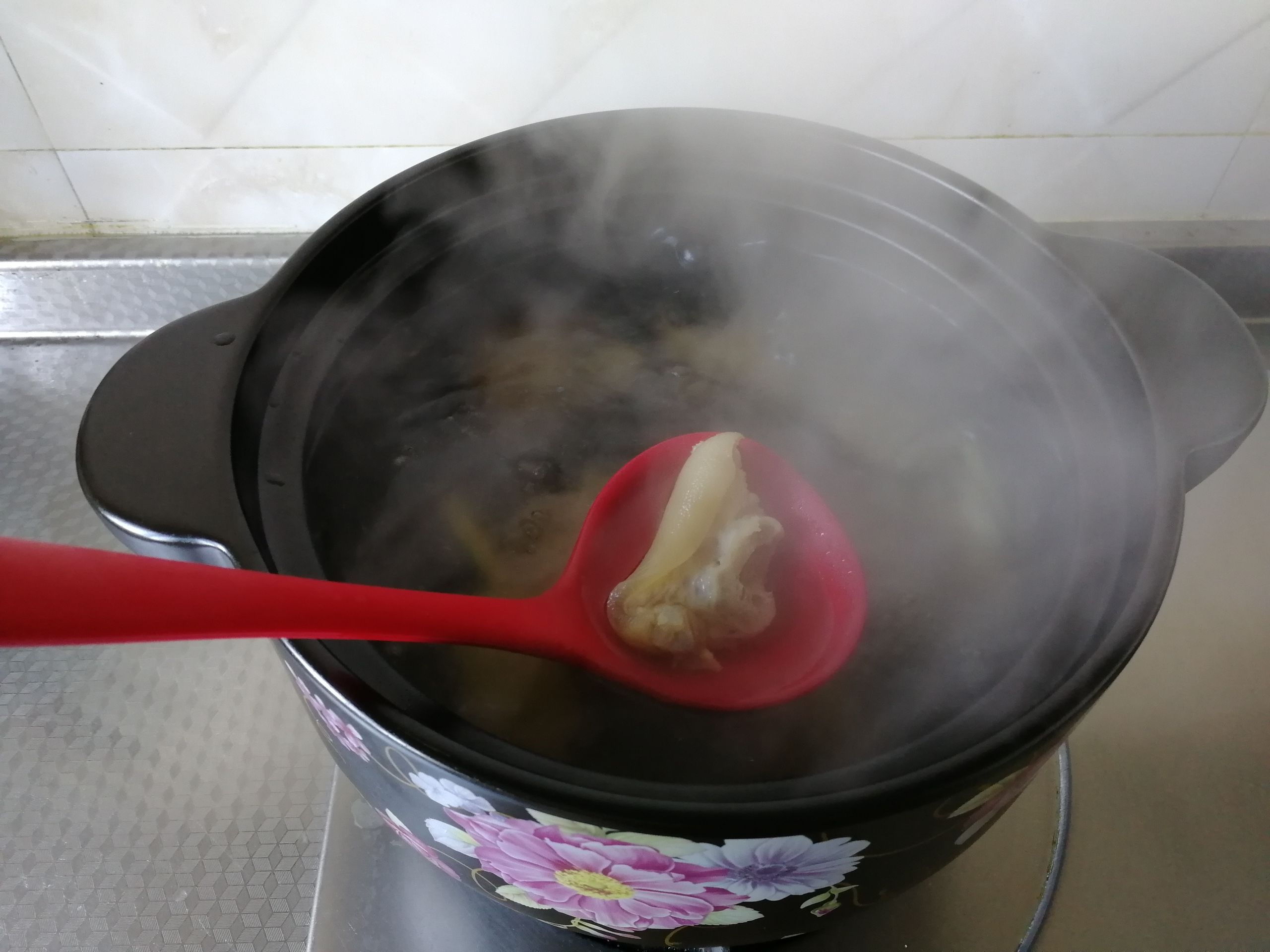 豬腳玉米湯的做法-咸鮮味燉菜譜-易網健康養生網 豬腳玉米湯的做法-咸鮮味燉菜譜