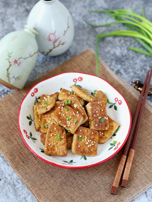 照燒豆腐的做法-家常味燒菜譜-易網(wǎng)健康養(yǎng)生網(wǎng) 照燒豆腐的做法-家常味燒菜譜