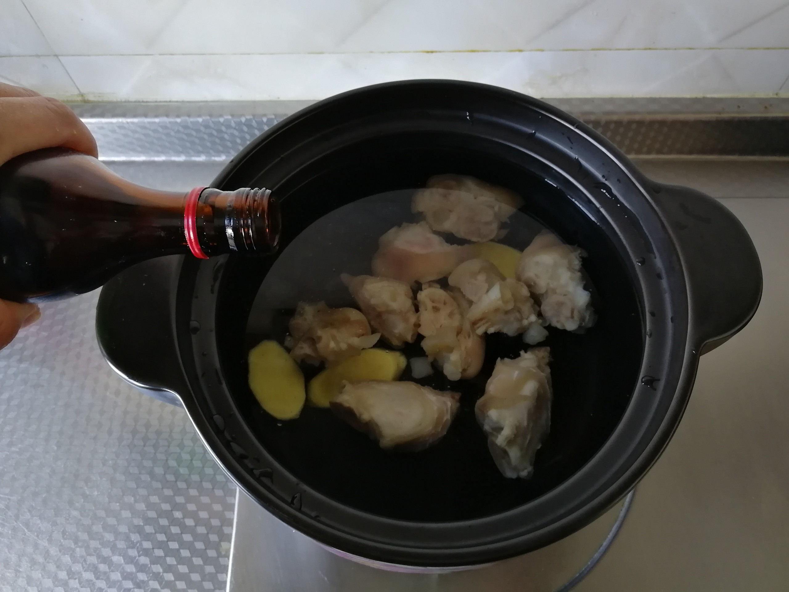 豬腳玉米湯的做法-咸鮮味燉菜譜-易網健康養生網 豬腳玉米湯的做法-咸鮮味燉菜譜