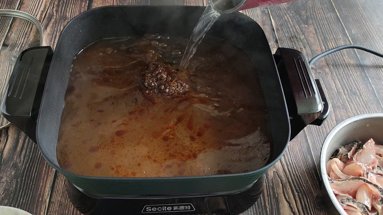 超簡單超美味的水煮魚的做法-香辣味煮菜譜-易網健康養生網 超簡單超美味的水煮魚的做法-香辣味煮菜譜