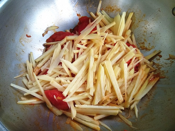 土豆絲西紅柿的做法-家常味炒菜譜