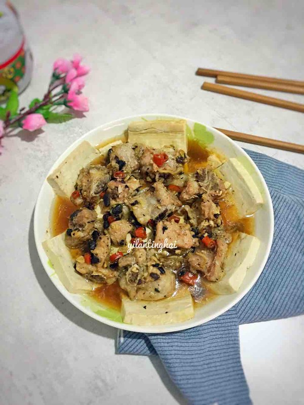 排骨蒸豆腐的做法-咸鮮味蒸菜譜-易網健康養生網 排骨蒸豆腐的做法-咸鮮味蒸菜譜
