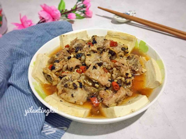 排骨蒸豆腐的做法-咸鮮味蒸菜譜-易網健康養生網 排骨蒸豆腐的做法-咸鮮味蒸菜譜