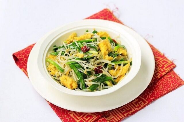 韭菜綠豆芽炒雞蛋的做法-家常味炒菜譜-易網健康養生網 韭菜綠豆芽炒雞蛋的做法-家常味炒菜譜