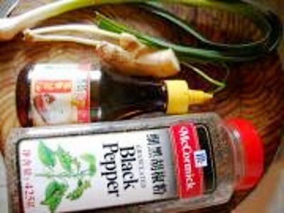 砂鍋魚(yú)頭煲的做法-咸鮮味煮菜譜-易網(wǎng)健康養(yǎng)生網(wǎng) 砂鍋魚(yú)頭煲的做法-咸鮮味煮菜譜