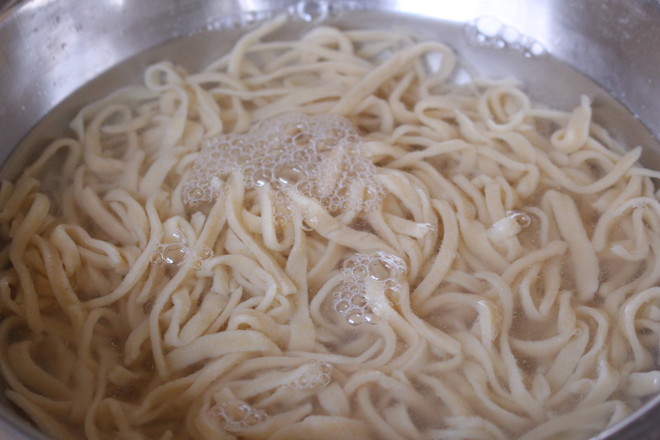 茄子丁肉丁打鹵面的做法-家常味炒菜譜-易網(wǎng)健康養(yǎng)生網(wǎng) 茄子丁肉丁打鹵面的做法-家常味炒菜譜