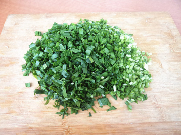韭菜雞蛋餡混合面蒸餃的做法-咸鮮味蒸菜譜-易網(wǎng)健康養(yǎng)生網(wǎng) 韭菜雞蛋餡混合面蒸餃的做法-咸鮮味蒸菜譜