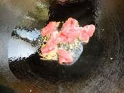 砂鍋魚(yú)頭煲的做法-咸鮮味煮菜譜-易網(wǎng)健康養(yǎng)生網(wǎng) 砂鍋魚(yú)頭煲的做法-咸鮮味煮菜譜