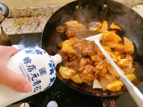 春筍奔跑雞的做法-咸鮮味燉菜譜-易網(wǎng)健康養(yǎng)生網(wǎng) 春筍奔跑雞的做法-咸鮮味燉菜譜