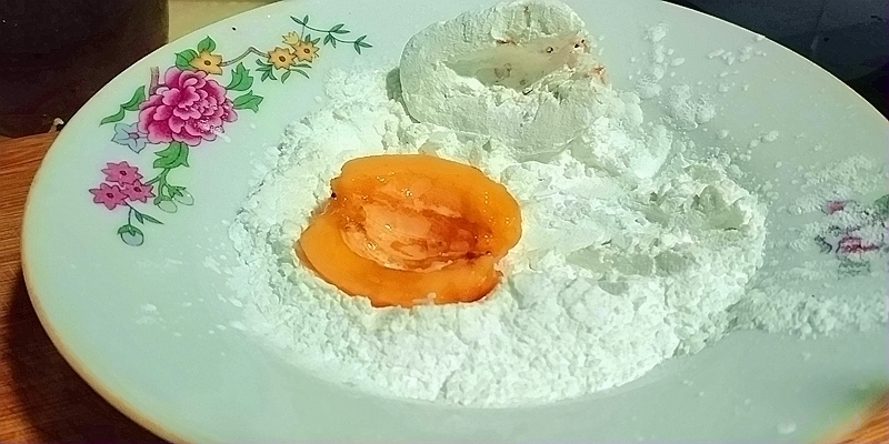 拔絲枇杷的做法-酸甜味拔絲菜譜