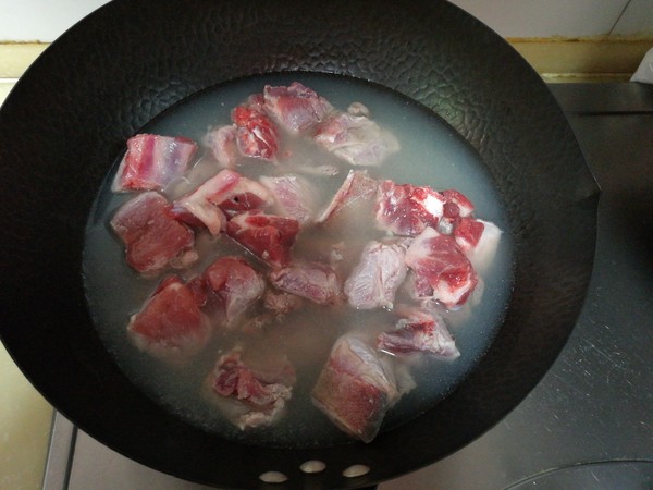 糖醋排骨的做法-酸甜味熘菜譜-易網<a href=http://m.aoa7937.com/ target=_blank class=infotextkey>健康養生</a>網 糖醋排骨的做法-酸甜味熘菜譜