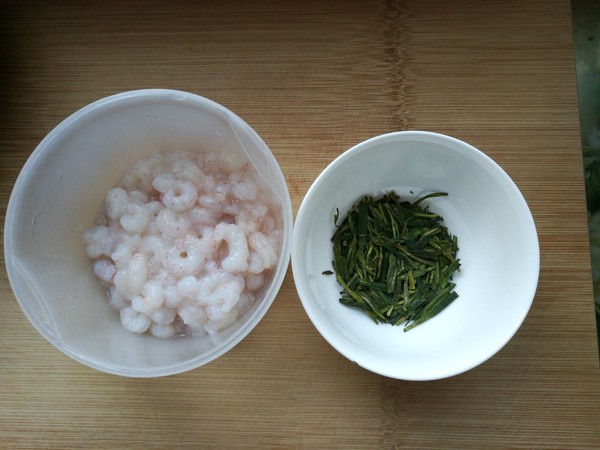 龍井蝦仁的做法-家常味炒菜譜-易網健康養生網 龍井蝦仁的做法-家常味炒菜譜