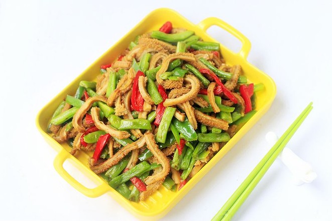 豆角炒牛肚的做法-家常味炒菜譜-易網(wǎng)健康養(yǎng)生網(wǎng) 豆角炒牛肚的做法-家常味炒菜譜