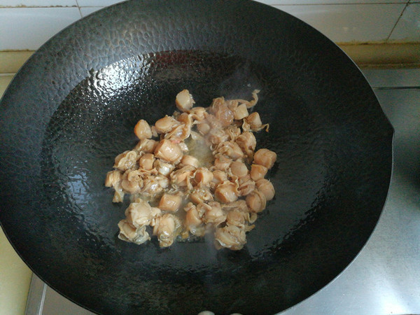 蒜苔炒扇貝肉的做法-家常味炒菜譜