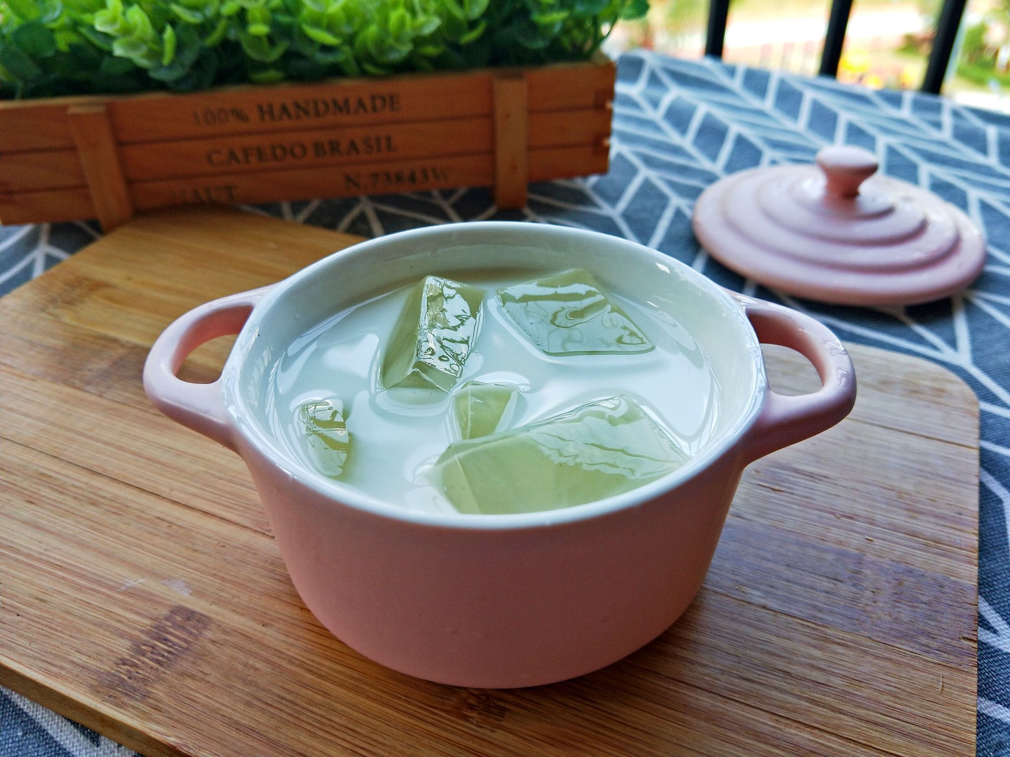 奶香涼粉的做法-甜味煮菜譜-易網(wǎng)健康養(yǎng)生網(wǎng) 奶香涼粉的做法-甜味煮菜譜