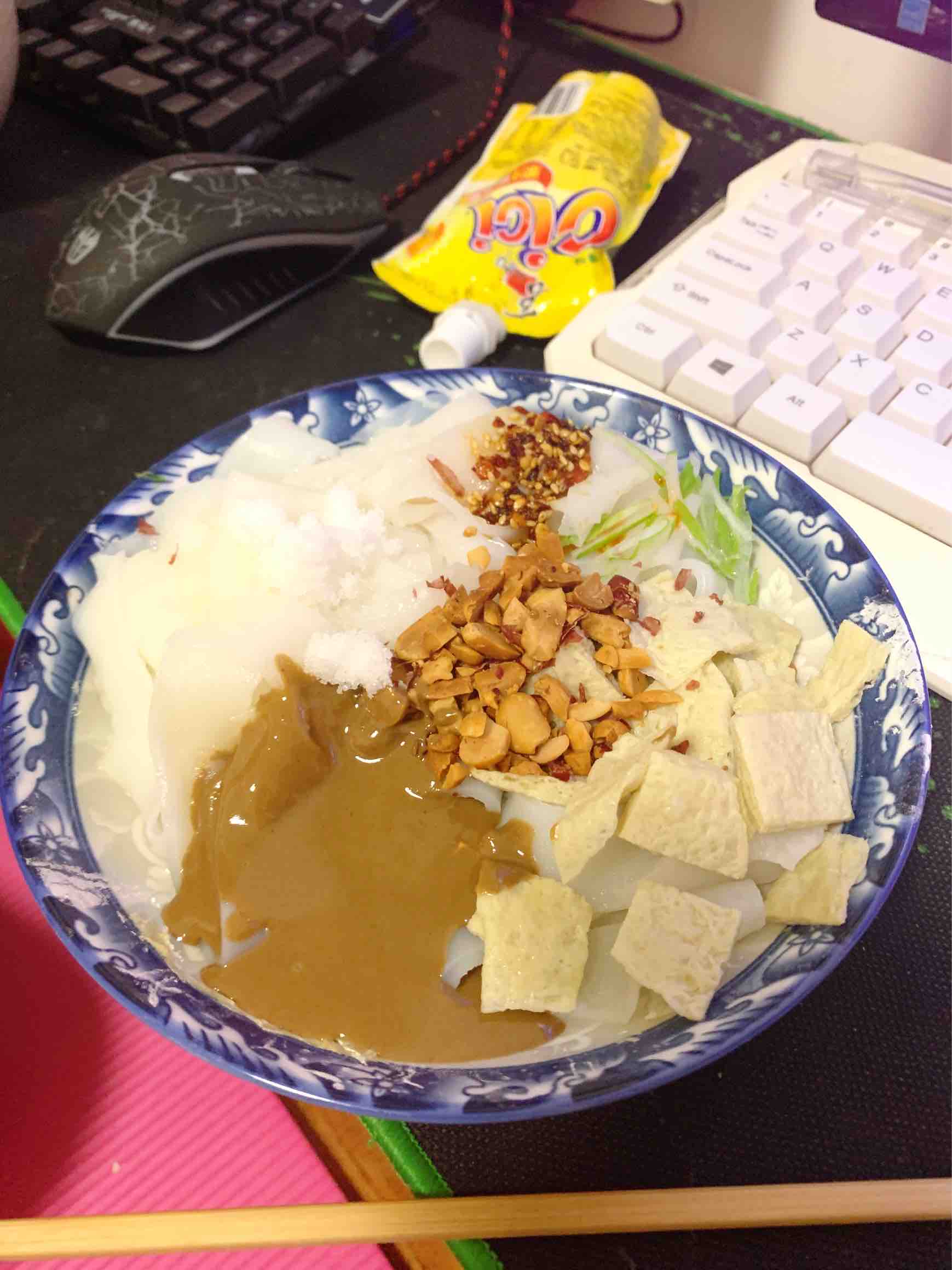 2020年疫情下的涼皮的做法-酸甜味蒸菜譜-易網(wǎng)健康養(yǎng)生網(wǎng) 2020年疫情下的涼皮的做法-酸甜味蒸菜譜