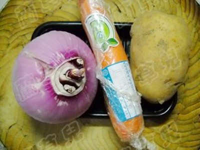 臘味地三鮮燜飯的做法-咸鮮味燜菜譜