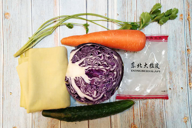 五彩繽紛涼拌菜的做法-香辣味拌菜譜-易網<a href=http://m.aoa7937.com/ target=_blank class=infotextkey>健康養生</a>網 五彩繽紛涼拌菜的做法-香辣味拌菜譜