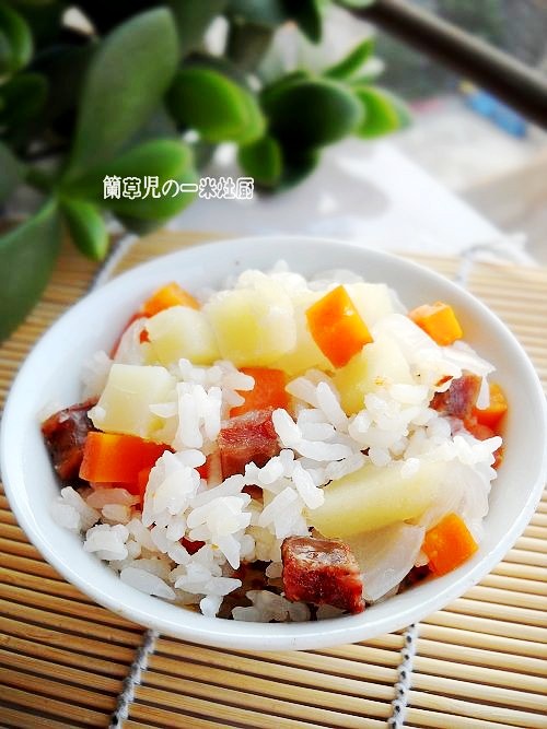 臘味地三鮮燜飯的做法-咸鮮味燜菜譜-易網健康養生網 臘味地三鮮燜飯的做法-咸鮮味燜菜譜