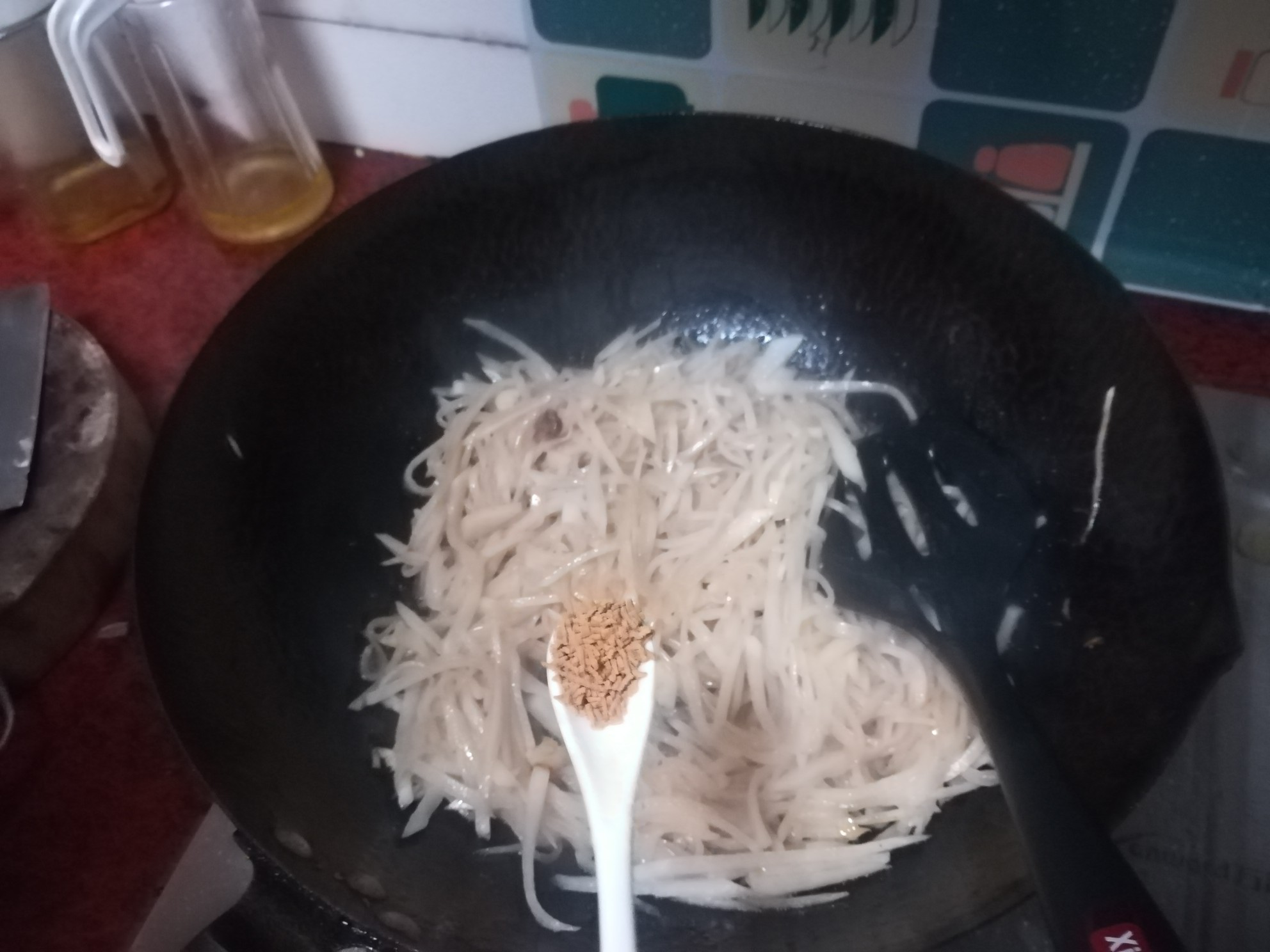 白蘿卜小炒牛肉的做法-家常味炒菜譜