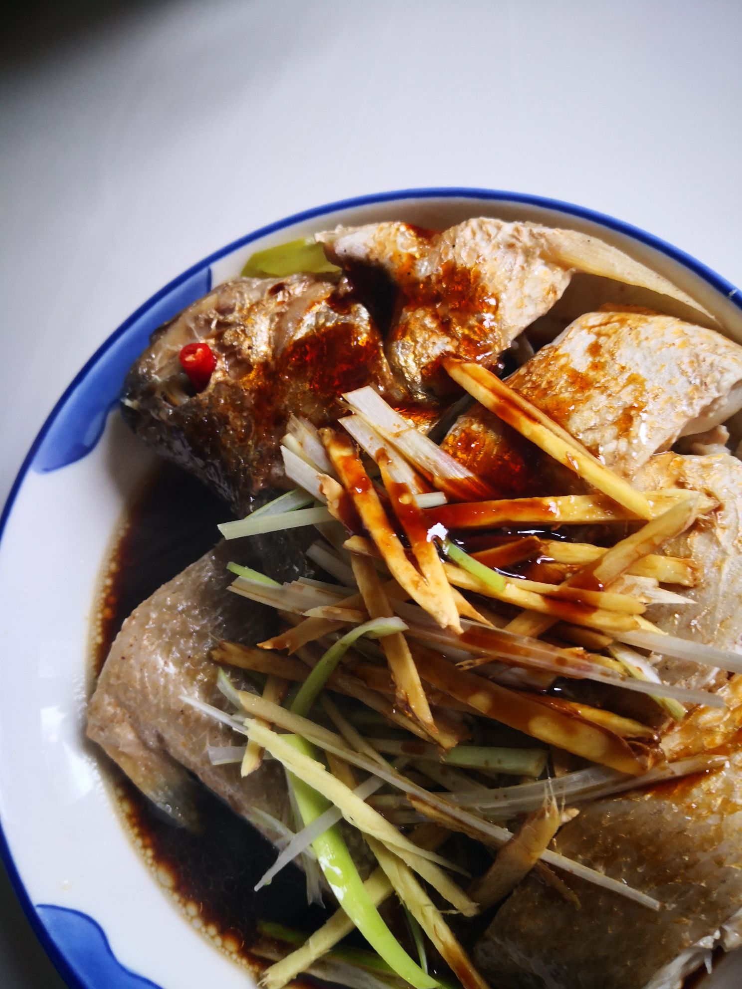 澆汁黃花魚的做法-家常味蒸菜譜-易網(wǎng)健康養(yǎng)生網(wǎng) 澆汁黃花魚的做法-家常味蒸菜譜