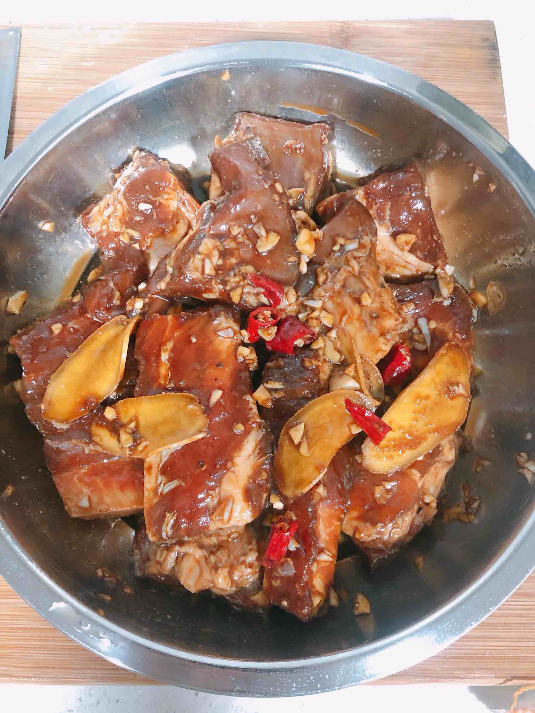 空氣炸鍋版蒜香豬肋骨的做法-蒜香味烤菜譜-易網(wǎng)健康養(yǎng)生網(wǎng) 空氣炸鍋版蒜香豬肋骨的做法-蒜香味烤菜譜
