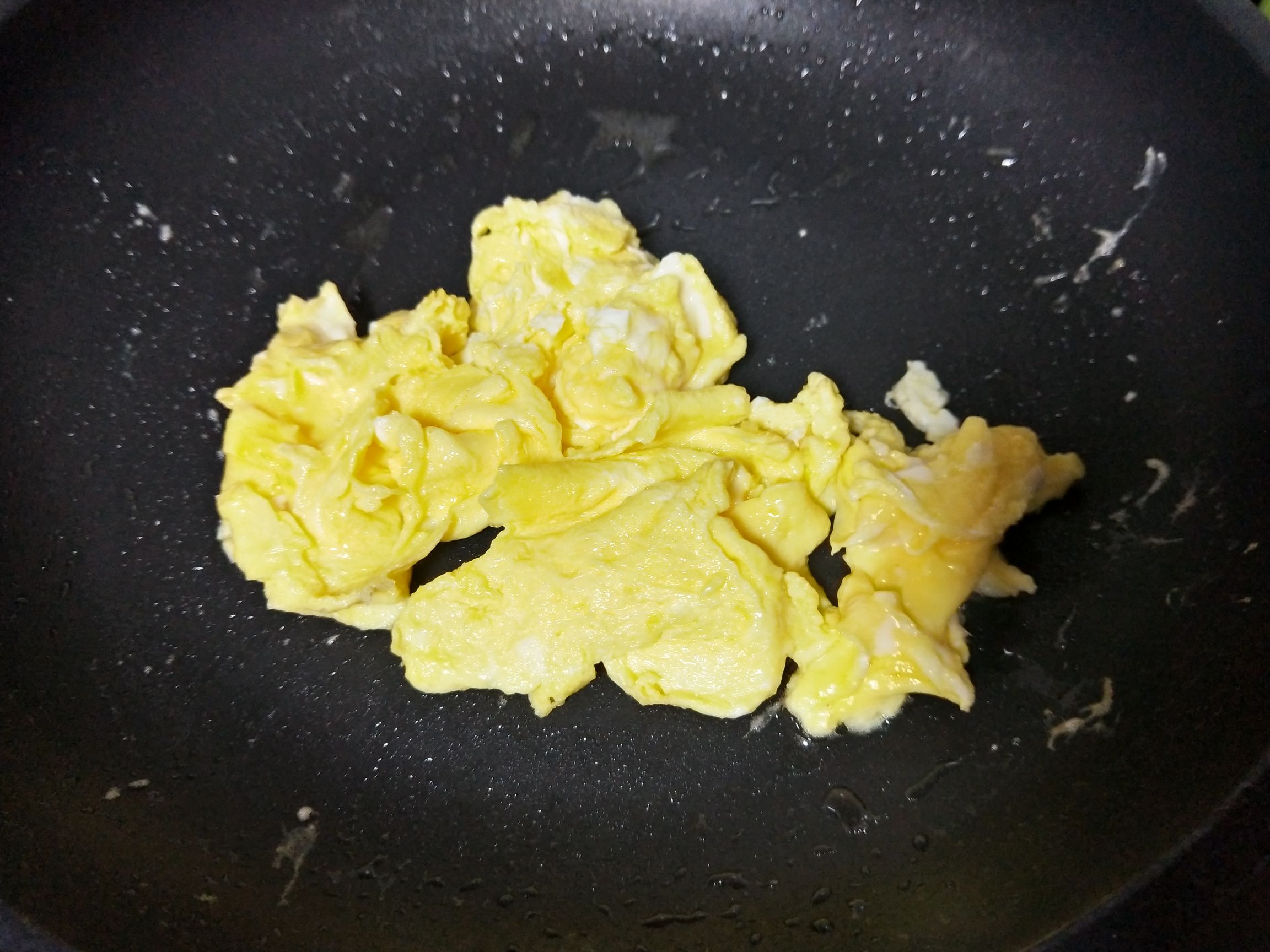 芥蘭炒雞蛋的做法-家常味炒菜譜