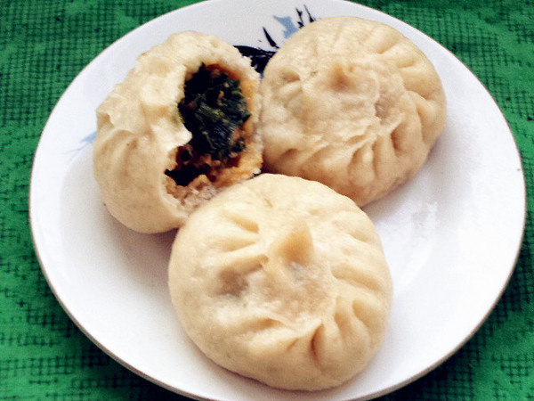 豬肉韭菜餡蒸包的做法-咸鮮味蒸菜譜-易網(wǎng)健康養(yǎng)生網(wǎng) 豬肉韭菜餡蒸包的做法-咸鮮味蒸菜譜