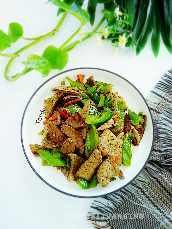 小炒羊肝的做法-咸鮮味炒菜譜-易網健康養生網 小炒羊肝的做法-咸鮮味炒菜譜