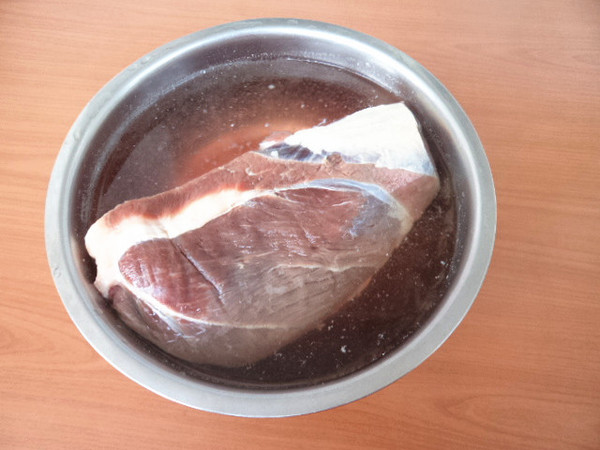 醬牛肉的做法-咸鮮味醬菜譜-易網<a href=http://m.aoa7937.com/ target=_blank class=infotextkey>健康養生</a>網 醬牛肉的做法-咸鮮味醬菜譜