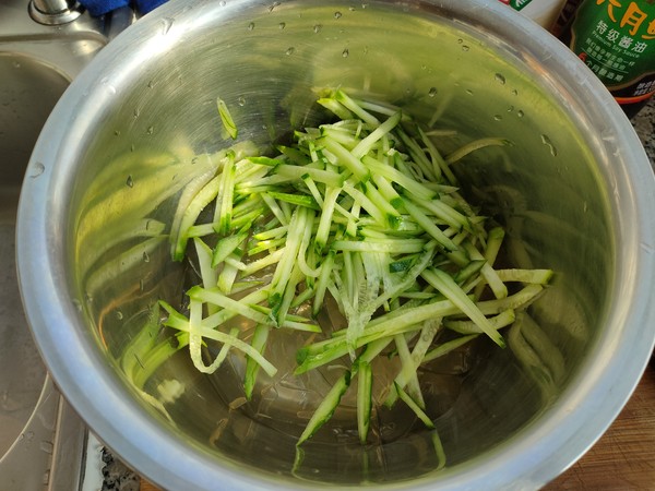 涼拌涼粉的做法-家常味拌菜譜