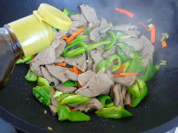 小炒羊肝的做法-咸鮮味炒菜譜-易網健康養生網 小炒羊肝的做法-咸鮮味炒菜譜