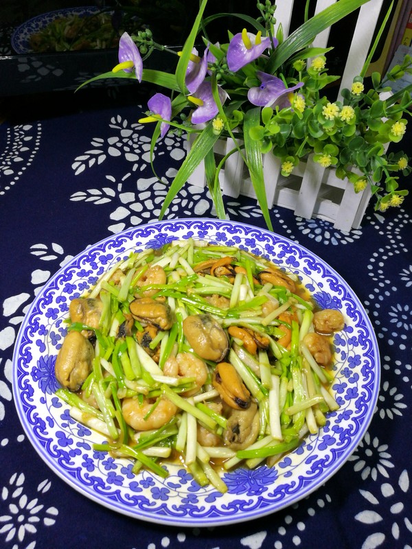 蒜黃炒貽貝蝦仁的做法-家常味炒菜譜-易網健康養生網 蒜黃炒貽貝蝦仁的做法-家常味炒菜譜