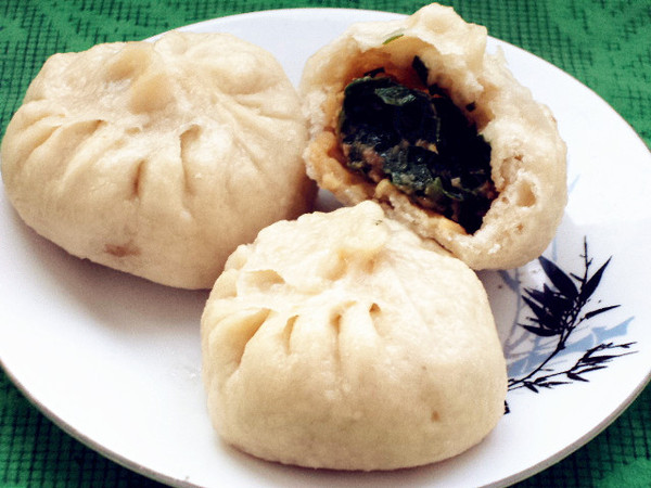 豬肉韭菜餡蒸包的做法-咸鮮味蒸菜譜-易網(wǎng)健康養(yǎng)生網(wǎng) 豬肉韭菜餡蒸包的做法-咸鮮味蒸菜譜