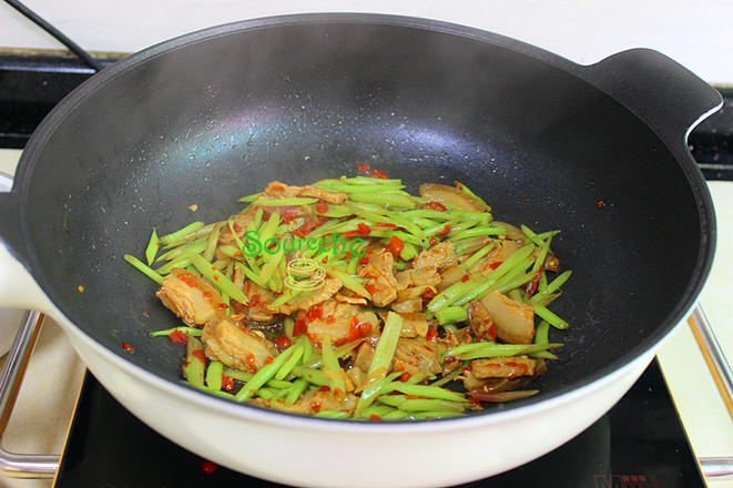 莧菜梗炒肉的做法-香辣味炒菜譜-易網健康養生網 莧菜梗炒肉的做法-香辣味炒菜譜