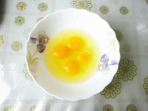 海參蒸蛋的做法-咸鮮味蒸菜譜-易網<a href=http://m.aoa7937.com/ target=_blank class=infotextkey>健康養生</a>網 海參蒸蛋的做法-咸鮮味蒸菜譜